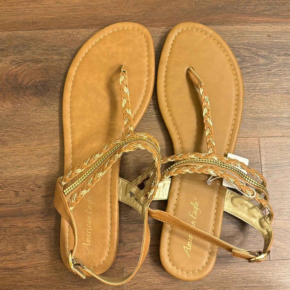 *NWT* American Eagle Sandals - Picture 2 of 7